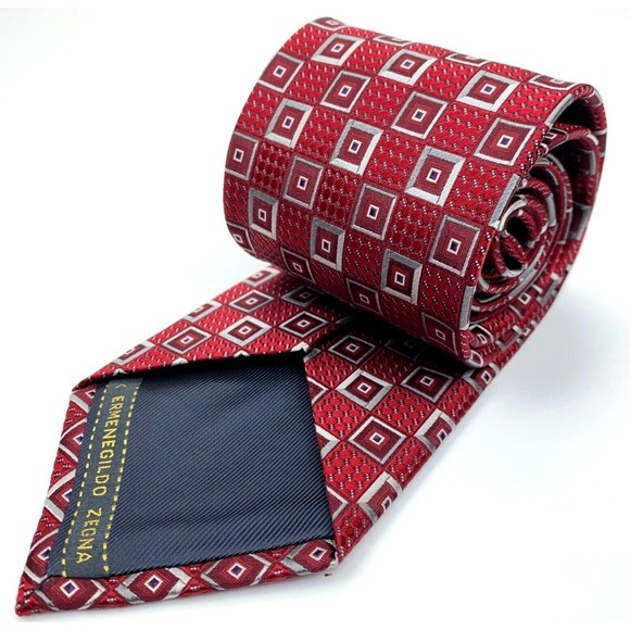 Current ERMENEGILDO ZEGNA Tie Red Gray Silver Squares Woven 100% Silk Necktie - Picture 4 of 10